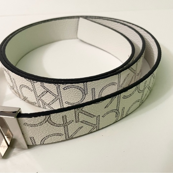Calvin Klein Reversible Belt Size XL - Picture 13 of 13